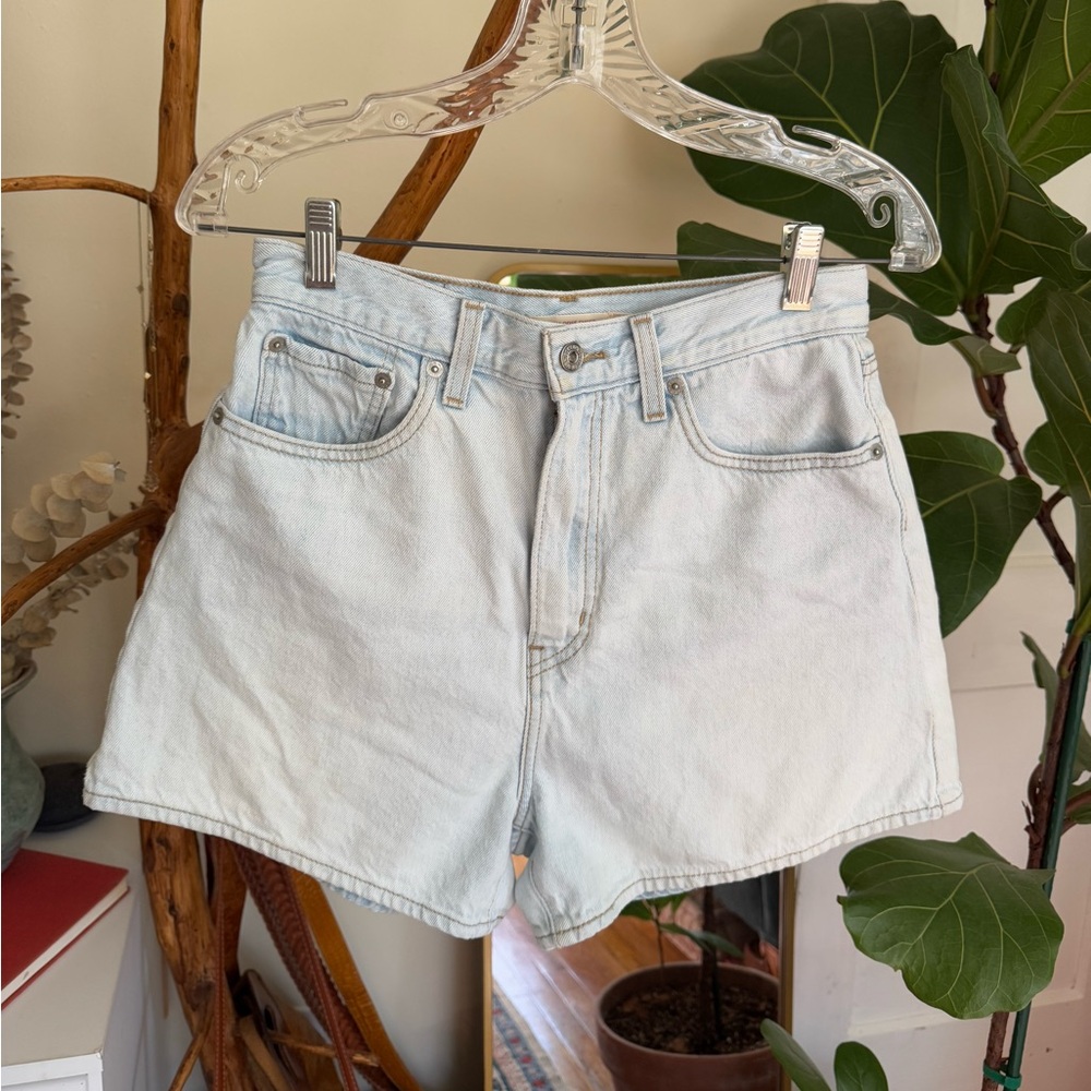Levi’s Light Wash High Loose Shorts
